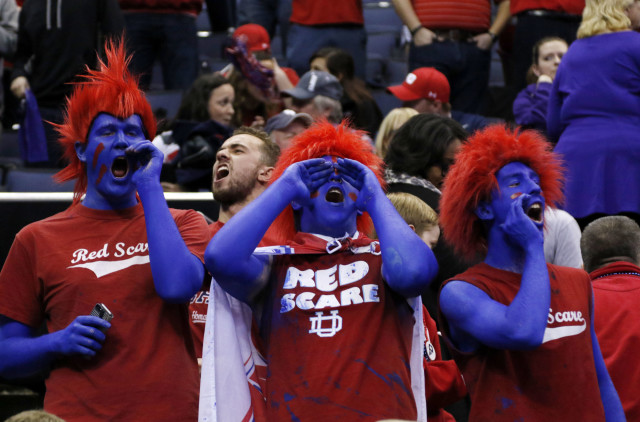 Dayton fans cheer during an NCAA tournament college basketball game against Providence in the Round of 64 in Columbus, Ohio, March 20, 2015. (AP Photo)