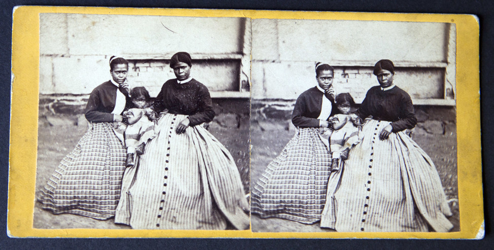 Rare photo of Selina Gray (far right in both images), a slave owned by Confederate Gen. Robert E. Lee. (AP Photo)