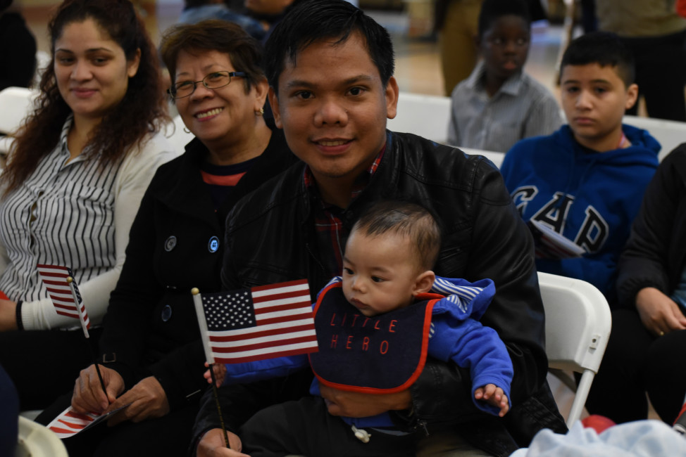 Nearly 100 people become U.S. Citizens during a Naturalization Ceremony at Glen Echo Park, Maryland, Oct. 3, 2015. (US Government photo via Flickr)