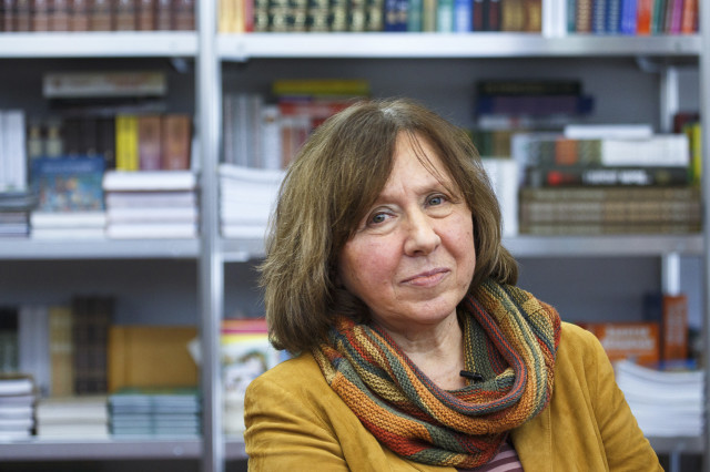 2015-ci il ədəbiyyat sahəsində Nobel mükafatı laureatı, Belorus yazıçısı Svetlana Alekseyeviç