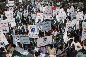 Employees of Pakistan's biggest television station Geo TV attend a protest in Karachi
