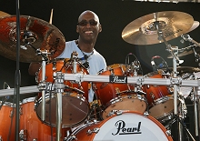 Legendary American drummer Omar Hakim