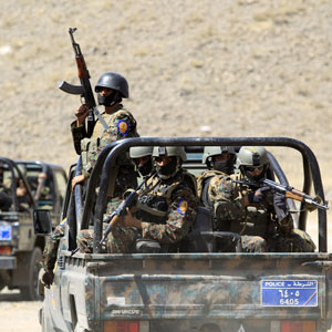 Members of Yemen's anti-terrorism unit are seen during training exercises near Sana'a February 20, 2012. (Reuters)
