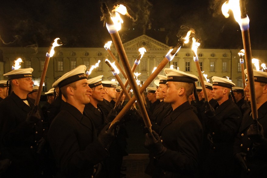 Members of a German military honor guard stand in position before the start of an official state banquet in honor of Turkish President Abdullah Gul hosted by German President Christian Wulff at Bellevue Castle in Berlin. (AP)