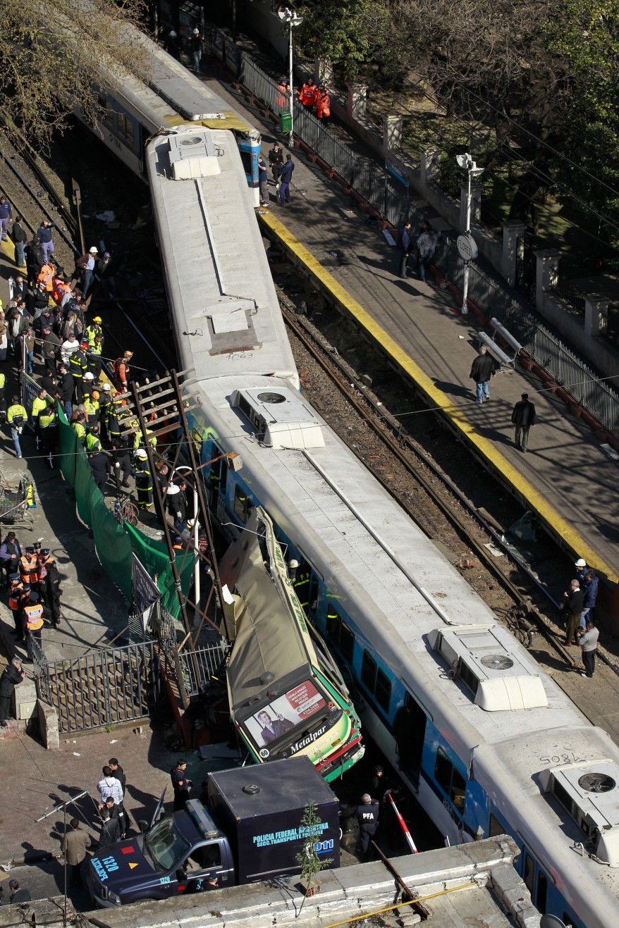 View of a crash between two passenger trains and a bus in Buenos Aires ...