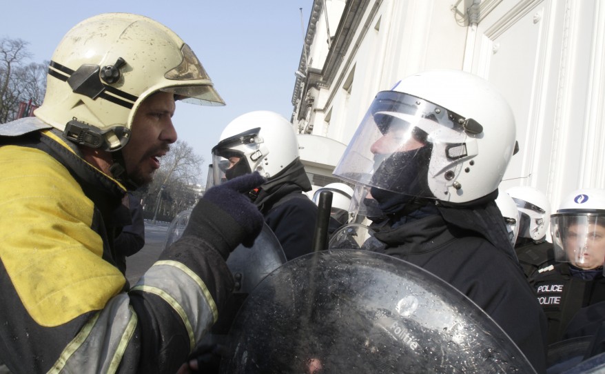 "Belgium Firefighters Financial Crisis"