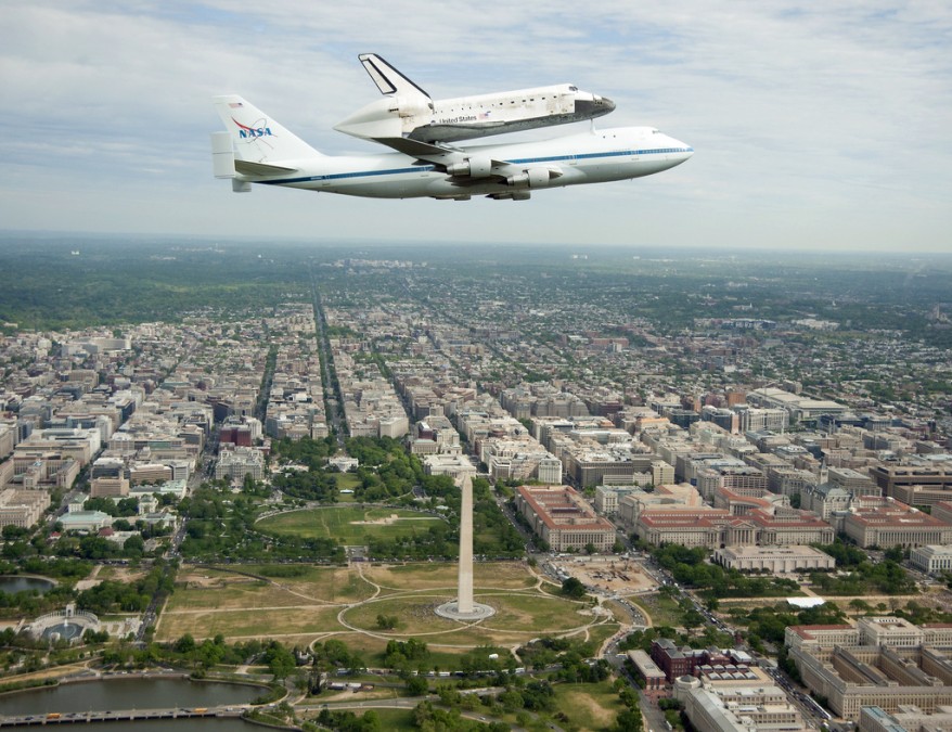 "Space Shuttle Discovery"