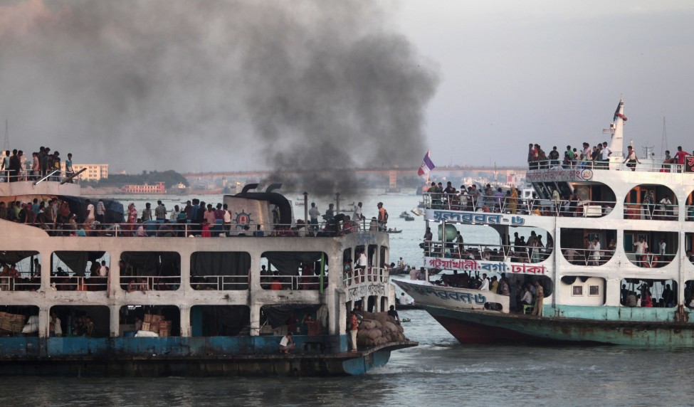 Bangladesh Overcrowded Boats