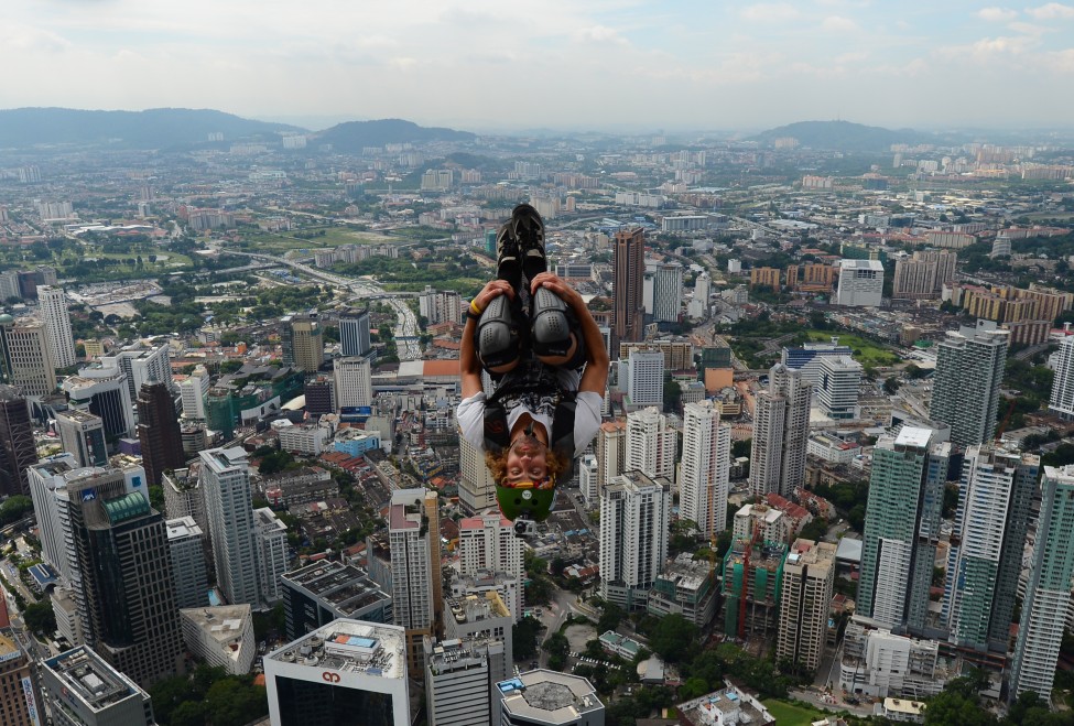 Women Base Jumpers