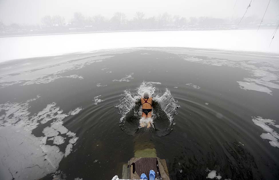 China Ice Swimmer