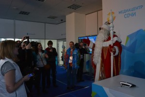 Дед Мороз в гостях у олимпийской прессы