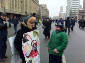 Бабушки и внучки объединились против нового закона, лишающего примерно тысячу российских сирот возможности стать частью американской семьи в этом году. Фото: Джеймс Брук, «Голос Америки».