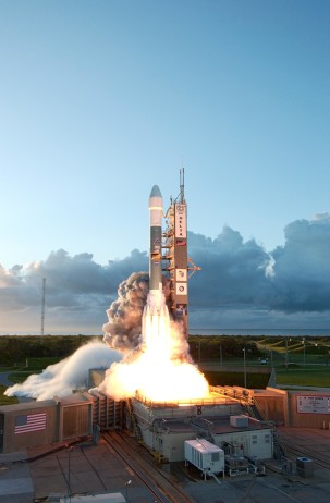 NASA's Space Probe sitting atop a Delta II rocket begins its journey on 9/27/2007 to study two of the solar system's largest asteroids. (NASA)