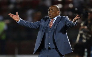 South Africa's coach Shakes Mashaba reacts during their Group C soccer match against Algeria at the 2015 African Cup of Nations in Mongomo