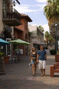 Pedestrian-friendly downtown Palm Springs has a Mediterranean feel. (Palm Springs Bureau of Tourism)