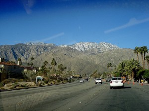 It can be toasty in Palm Springs and snowy in the distant San Jacinto Mountains. (JoeinSouthernCA, Flickr Creative Commons)
