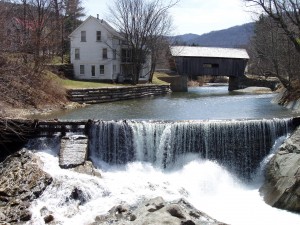 Here's an idea of how tranquil Warren looks in this quintessential New England scene. (The Valley Reporter)