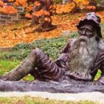 A life-size bronze of Rip Van Winkle, sculpted by Richard Masloski, copyright 2000.  (Daryl Samuel, Wikipedia Commons)