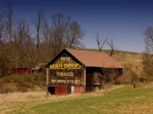 A classic, rustic barn along The National Road.  (Carol M. Highsmith)