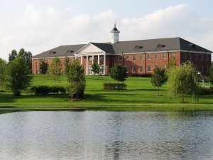 The main administration and classroom building at Patrick Henry College.  (Patrick McKay, Wikipedia Creative Commons)