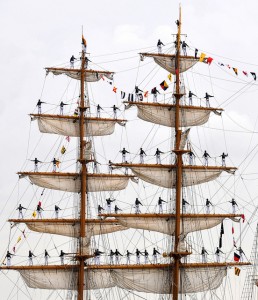 An Ecqadorian tall ship arrives in New Orleans for a War of 1812 Bicentennial ceremony.  (Petty Officer 1st Class Kenneth Robinson, U.S. Navy)