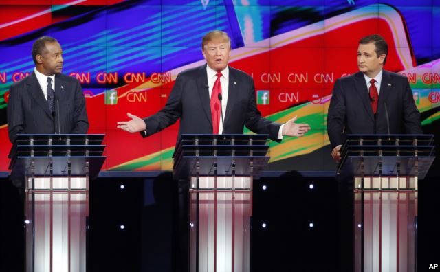 Donald Trump flanked by Ben Carson (L) and Ted Cruz (R) at the Republican presidential debate in Las Vegas Dec. 15, 2015 (AP) 