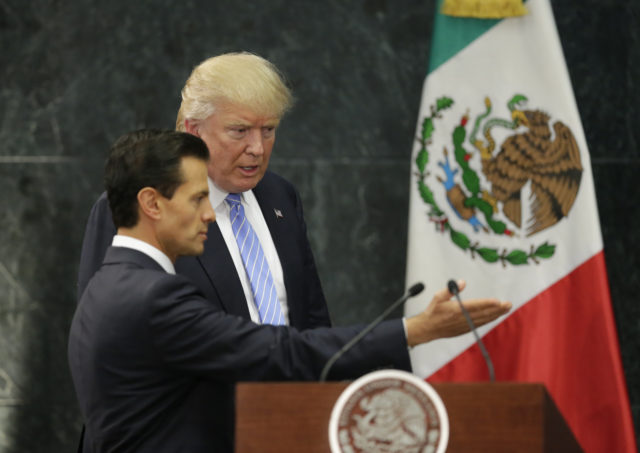 U.S. Republican presidential nominee Donald Trump and Mexico's President Enrique Pena Nieto arrive for a press conference at the Los Pinos residence in Mexico City, Mexico, August 31, 2016. (Reuters) 