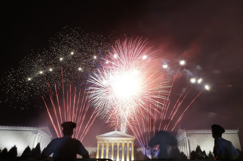 Fireworks light up the sky over the Philadelphia Museum of Art during an Independence Day celebration, July 4, 2012, in Philadelphia. (AP Photo)