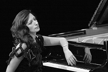 Pianist and composer Amina Figarova (photo by Joke Schot)