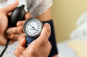 Keeping blood pressure under control can help lowering the risk of having a heart attack or stroke (Photo: Northwestern University Feinberg School of Medicine)