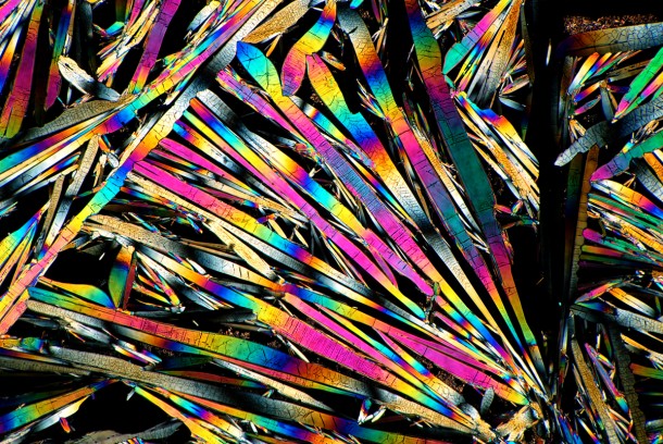 Chemists from New York University (NYU) and St. Petersburg State University in Russia have discovered a wholly new phenomenon for crystal growth--a crystal that continually changes its shape as it grows. (Photo: John Freudenthal and Alexander Shtukenberg, New York University)