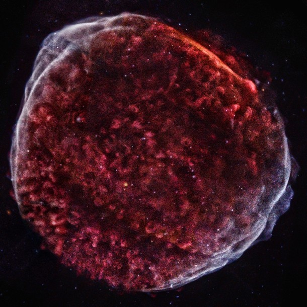 Using 10 different pointings of the Chandra X-ray telescope astronomers created this detailed image of the remnants from the SN 1006 supernova that was created when a white dwarf star exploded. (NASA/CXC/Middlebury College/F.Winkler et al.)