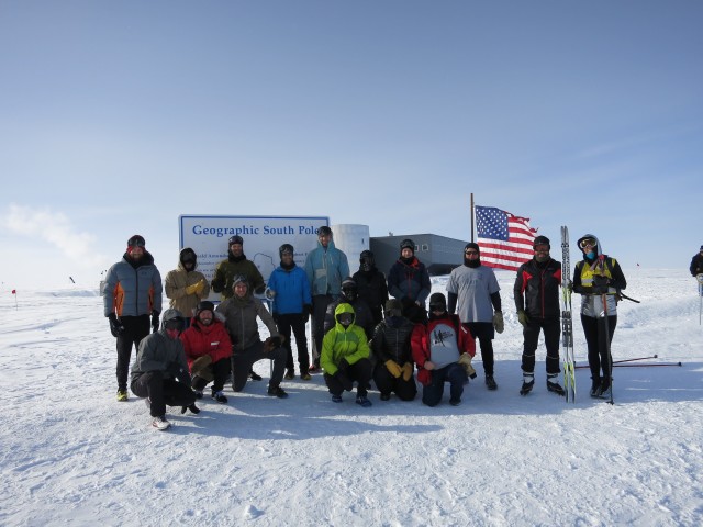 A group photo before the start of the 2016 South Pole Marathon.