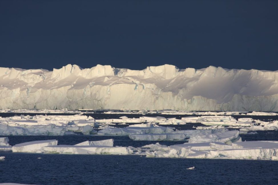 Totten Glacier (Esmee van Wijk/Australian Antarctic Division)