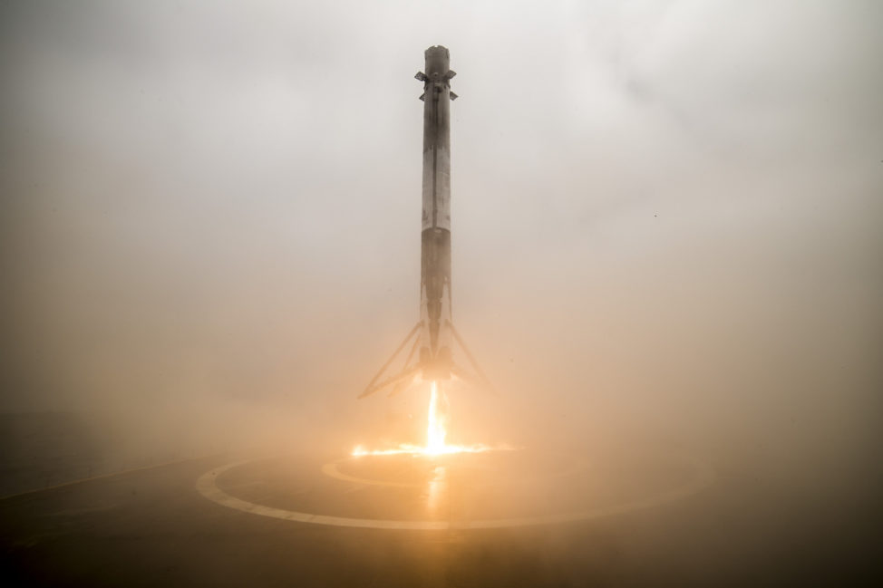 After launching the Iridium-2 mission on June 25, 2017, the first stage of the SpaceX Falcon 9 is seen here returning and coming in for a landing on the “Just Read the Instructions” droneship that was positioned in the Pacific Ocean. (SpaceX, Flickr/Creative Commons)