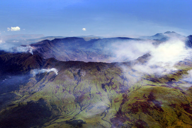 Aerial view of the caldera of Mt Tambora at the island of Sumbawa, Indonesia. (Jialiang Gao/CC BY-SA 3.0/Wikimedia Commons)