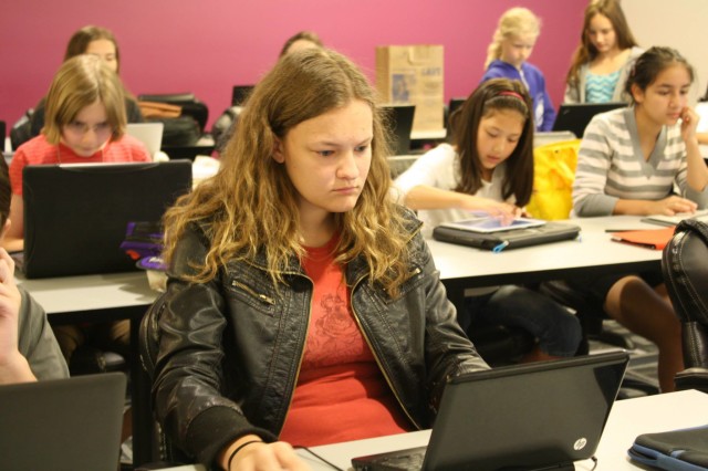 Girls participate in a Girls Make Games class in Seattle, Washington. (LearnDistrict)