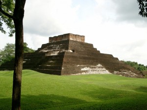 This is a Mayan temple in Tabasco province, in southeastern Mexico — a long way from Avery Island.  It, too, though, is coastal.  Its capital city, if you’re into capitals, is Villahermosa.  (marcopako, Flickr Creative Commons)