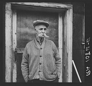 Here’s a Yooper — a lumber camp worker, photographed during the Great Depression of the 1930s.  (Library of Congress)