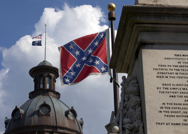 The confederate battle flag  flies on the grounds of the South Carolina State House in Columbia, SC, June 20, 2015. (Reuters)