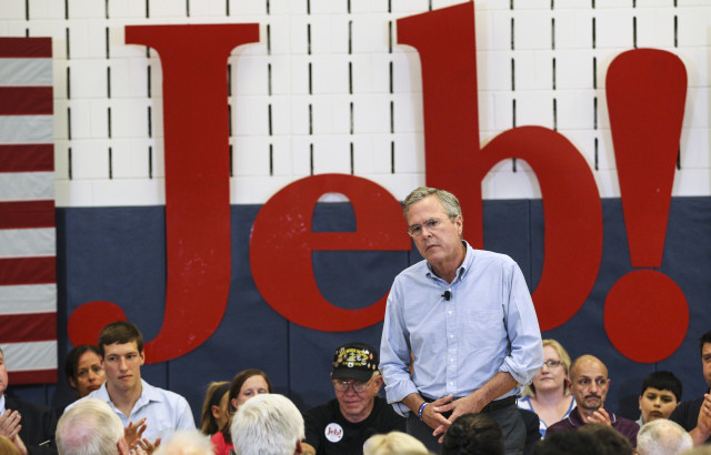 Republican presidential candidate, former Florida Gov. Jeb Bush pauses for applause while speaking at a town hall meeting in Salem, N.H., Sept. 10, 2015. (AP)